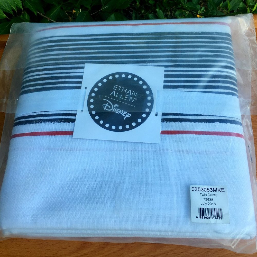 Ethan Allen Disney Twin Duvet Cover.   Made in Italy.  NWT